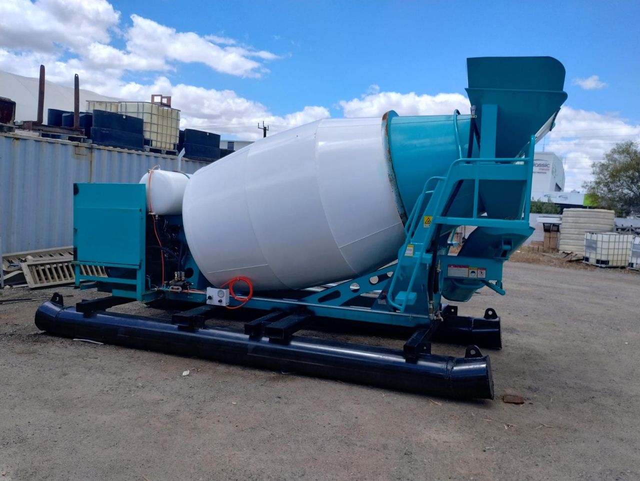 CONCRETE MIXER W/ PUMP DIESEL OPERATED | CUSTUM MADE AS PER THE NEEDS - Image 3